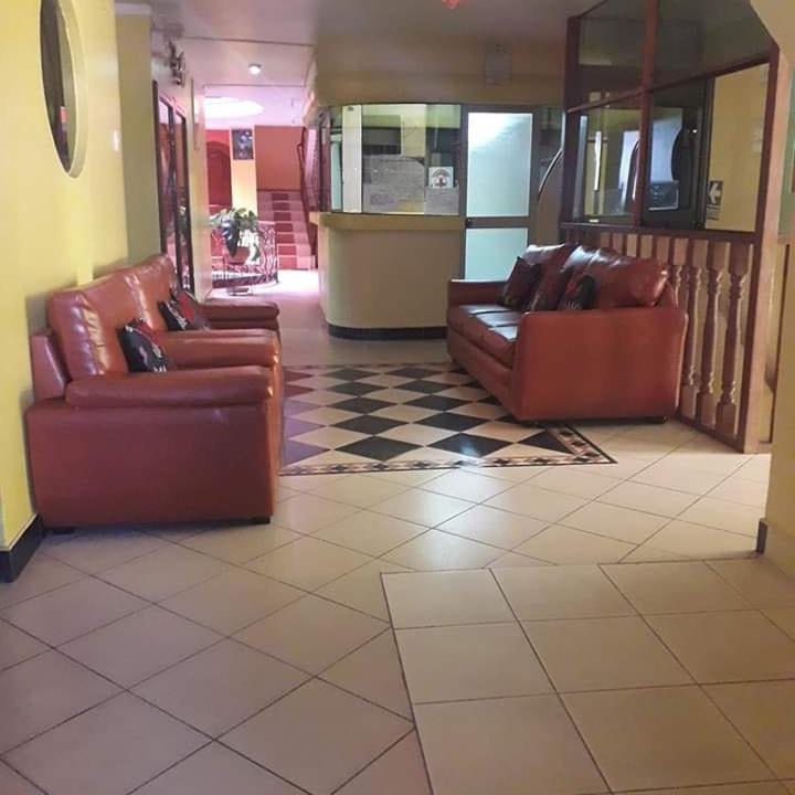 Hotel Hospedaje Karol Ayacucho Exterior foto