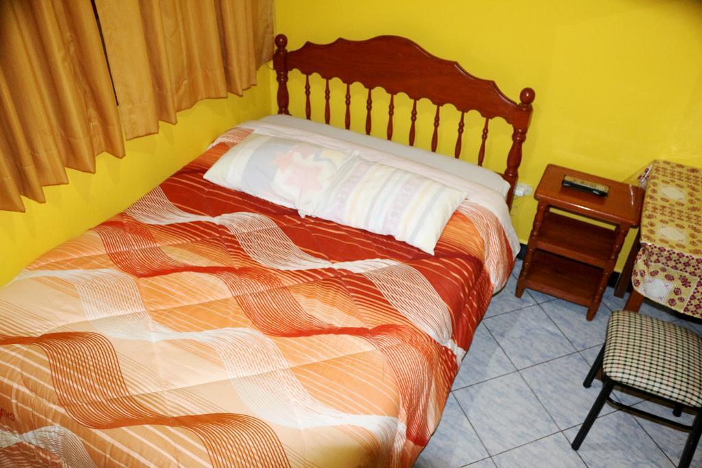 Hotel Hospedaje Karol Ayacucho Exterior foto